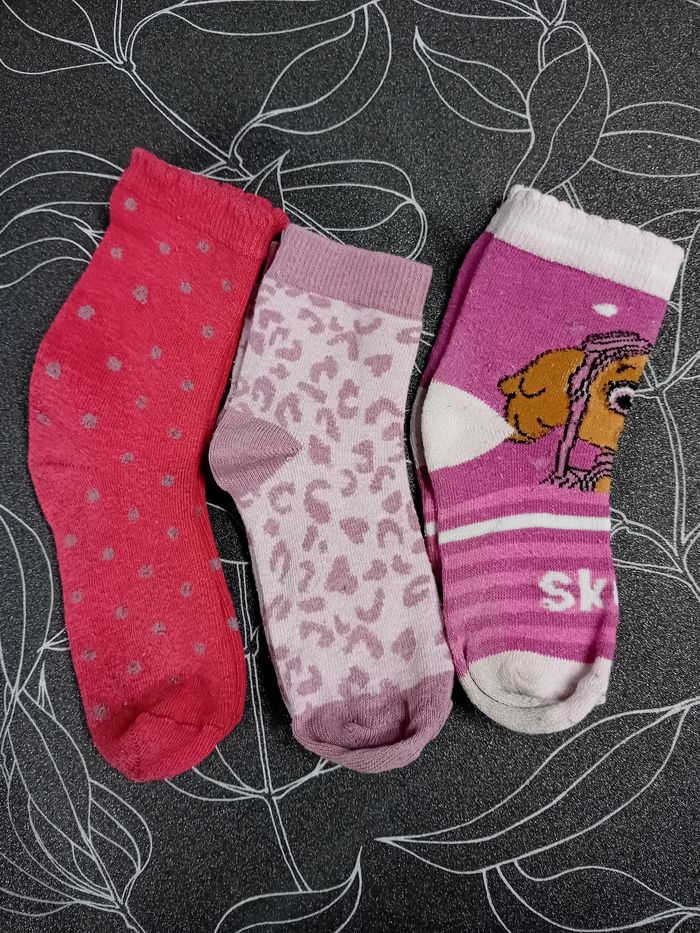 Lot 11 paires de chaussettes  27-30 - photo numéro 5