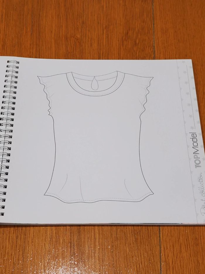 Album de coloriage Top Model T-Shirt Designer - photo numéro 7
