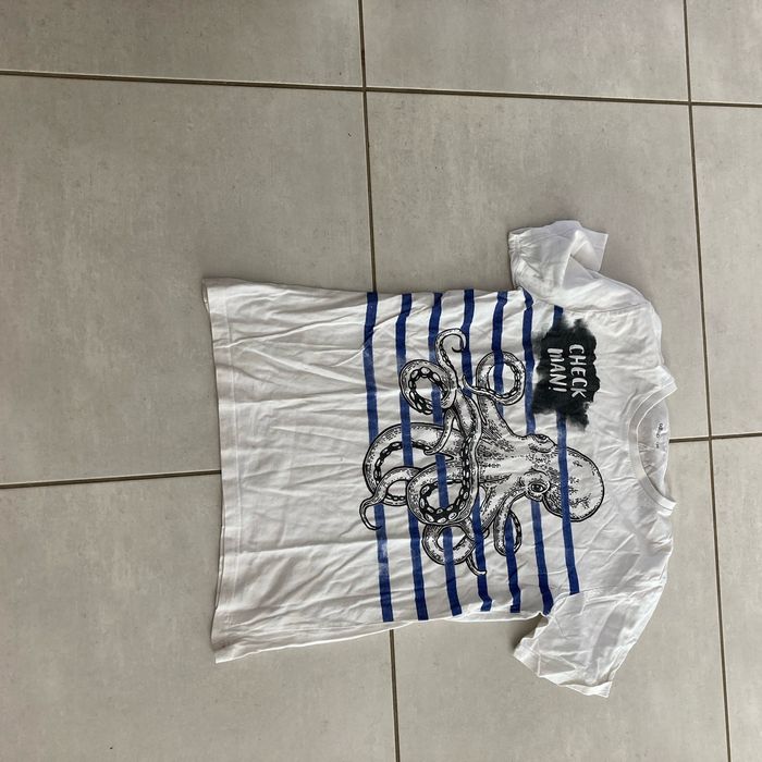 TEE shirt