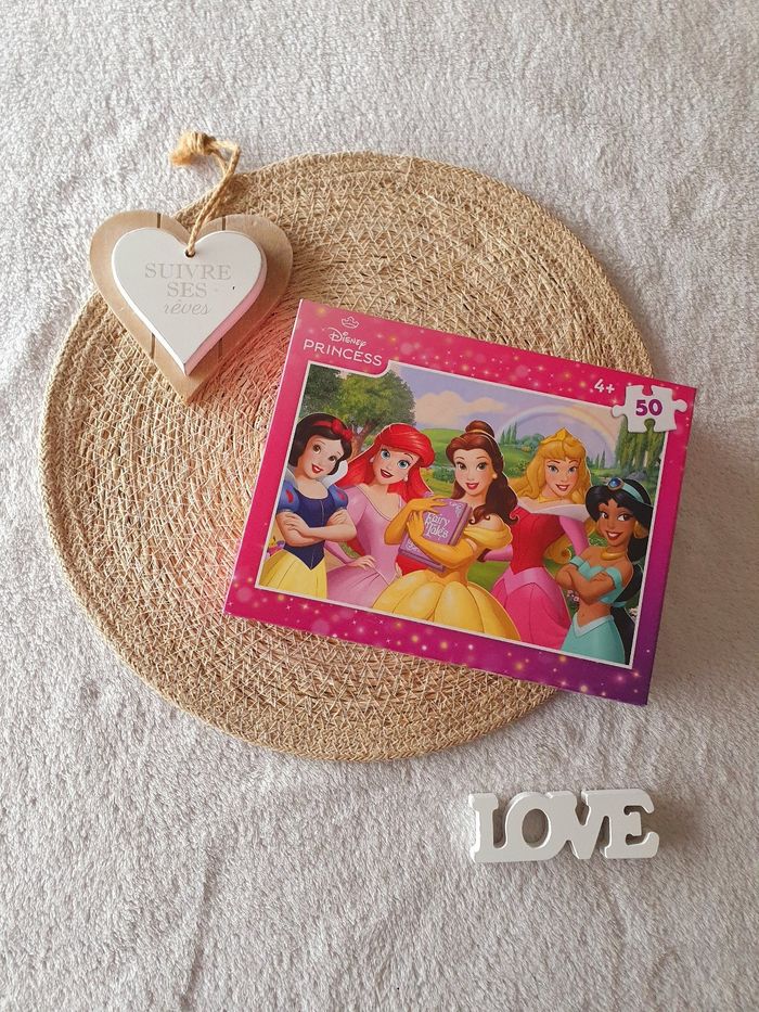 Lot 2 puzzles Princess 🌸 - photo numéro 4