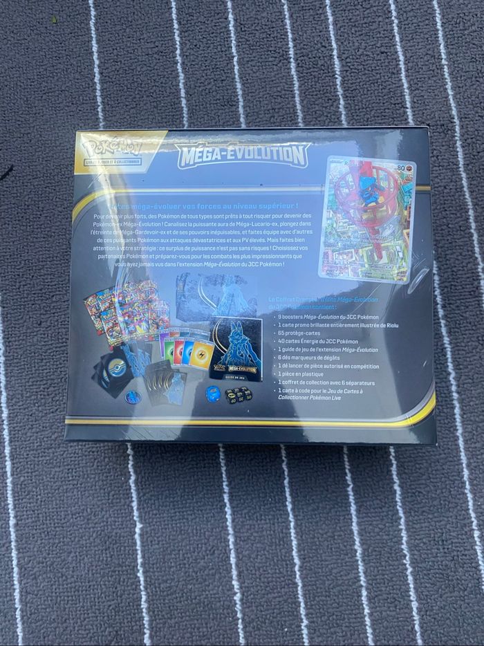 Lot de 2 Etb Pokemon mega evolution donc 1 avec trou et l’autre non - photo numéro 2