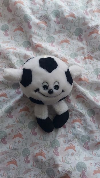 Peluche ballon de foot 20cm