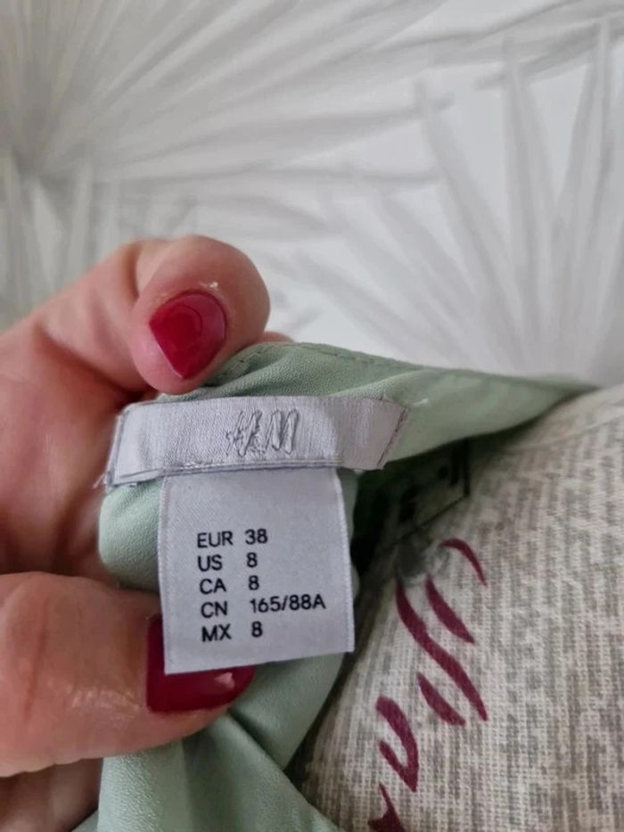 Jolie blouse H&M taille 38 - photo numéro 3