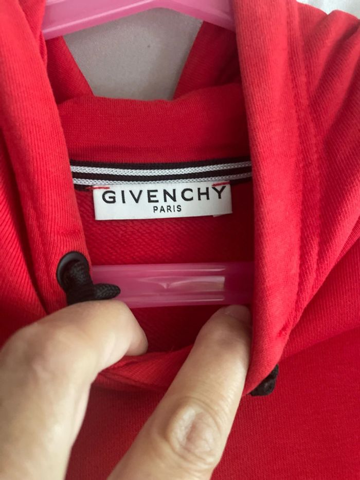 Pull Givenchy - photo numéro 2