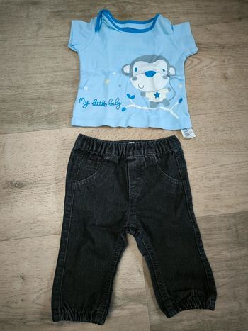 Lot pantalon et tee shirt 6mois