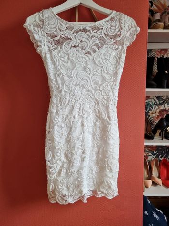 Robe dentelle