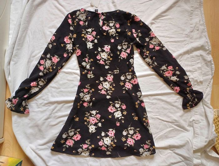 Robe H&M taille 34 neuve - photo numéro 7