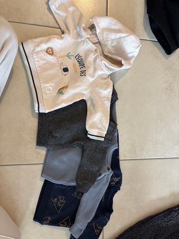 Lot 4 pulls garçon 