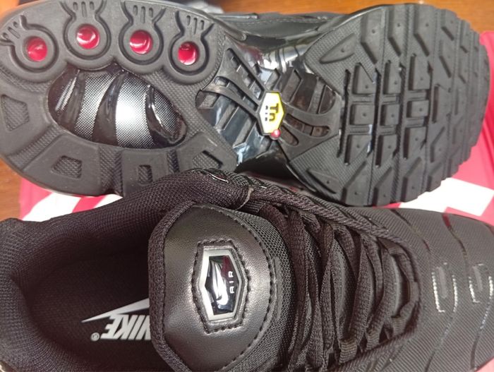 Nike en noir