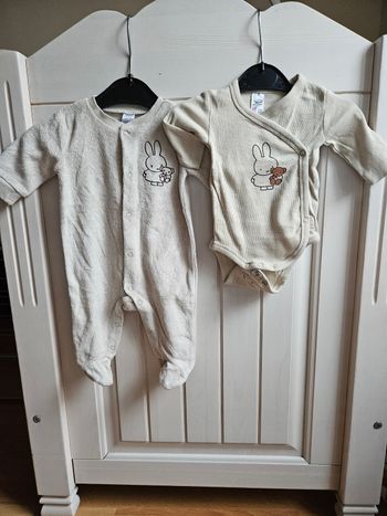 ​Ensemble Bébé Neuf (Pyjama + Body) Miffy T.56 - Zeeman