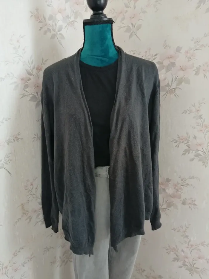 Gilet gris ouvert dans le dos avec nœuds rose fluo / little marcel / (XL) - photo numéro 2