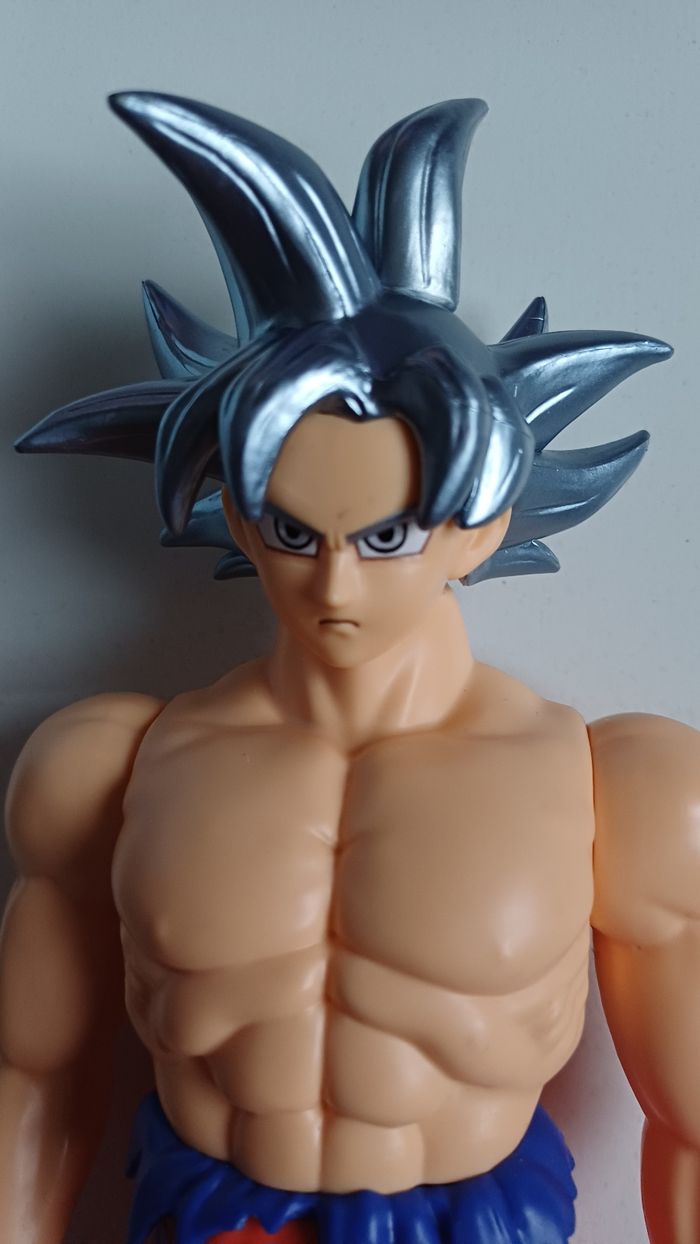 Bandai Limit Breaker Series Dragon Ball Super Son Goku Ultra Instinct - photo numéro 2