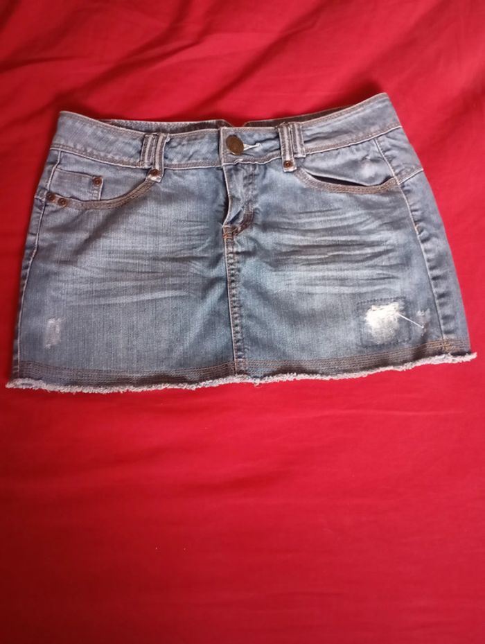 Jupe courte taille 14 ans