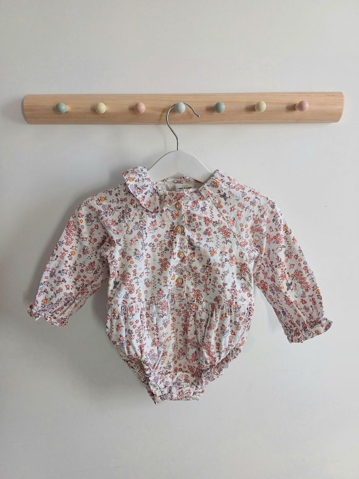 Combinaison courte tape à l'œil