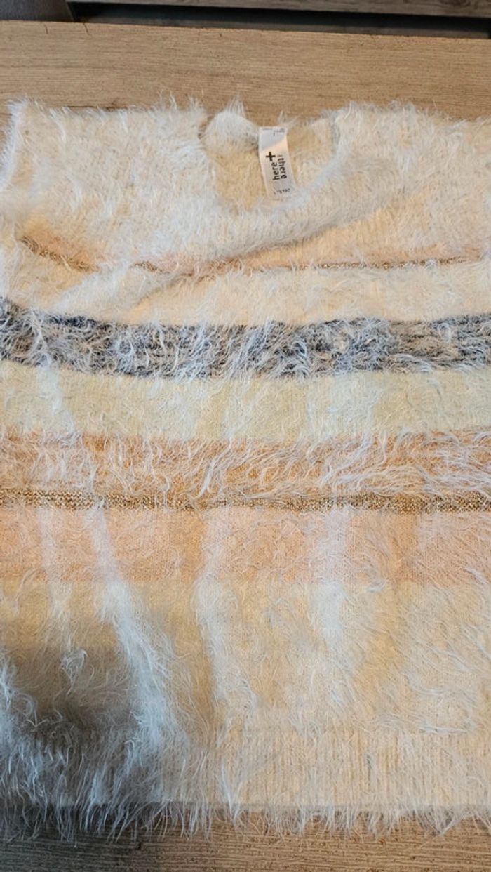 Pull à manches très courtes blanc cassé avec lignes, C&A, taille 170 - photo numéro 6