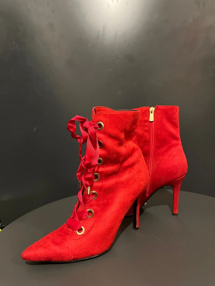 Magnifique bottines Primadonna rouge diabolique à lacets et fermeture éclair pointure 38 - photo numéro 3