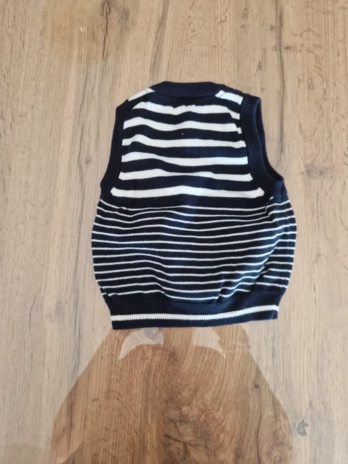 Lot - 5 tee shirt + 1 pull manches courtes - 6 mois - photo numéro 9