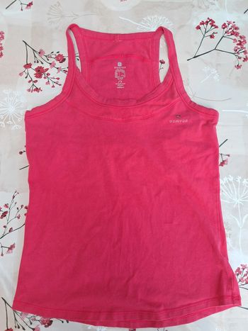 Joli et pratique debardeur / haut de sport brassière elastiquée intégrée fushia - T40 - Domyos