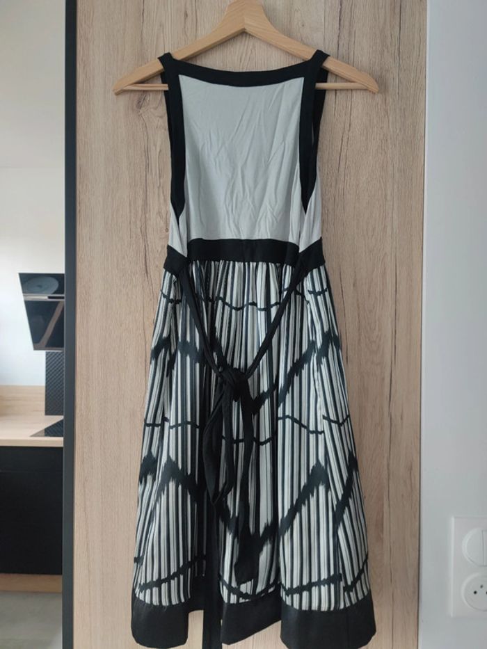 Robe Ici et Maintenant taille 38 - photo numéro 3