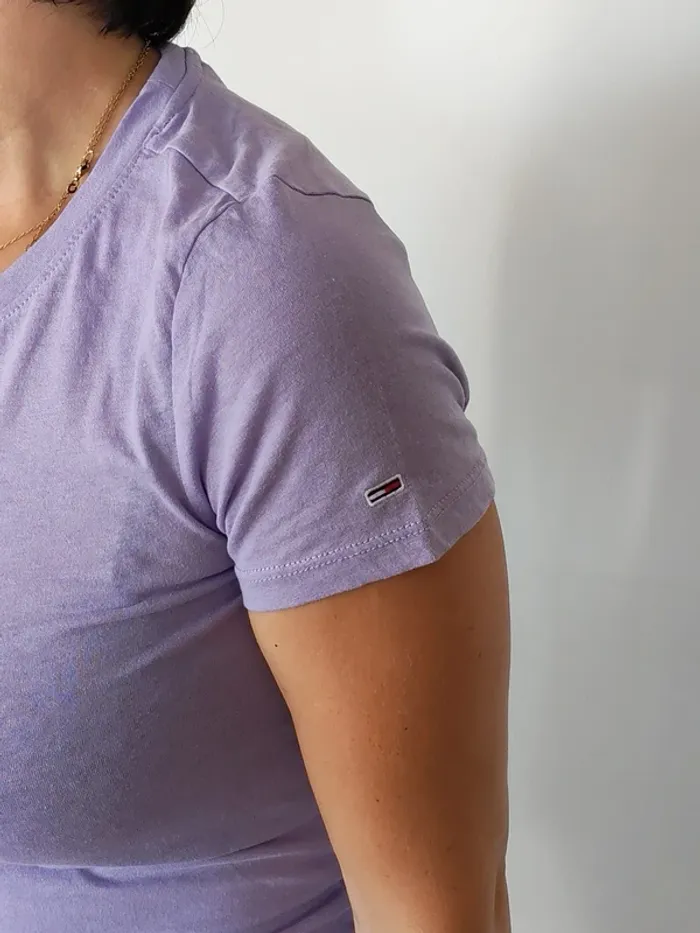T-shirt Tommy Jeans violet logo vintage – Taille S - photo numéro 3