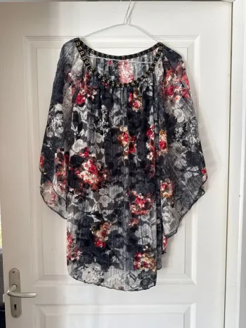 Blouse oversize avec ceinture lien manches chauves souris neuf jamais porté