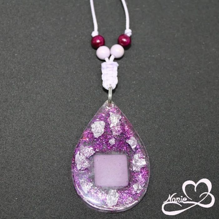 Pendentif en résine rose avec une mosaïque !! - photo numéro 2