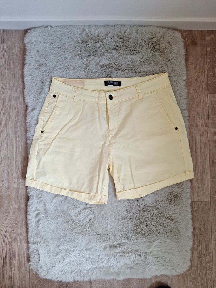 Short jaune bonobo t36 #F36S-249