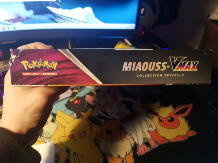 Coffret Pokémon Miaouss Vmax - photo numéro 3