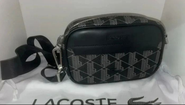 Sacoche Lacoste