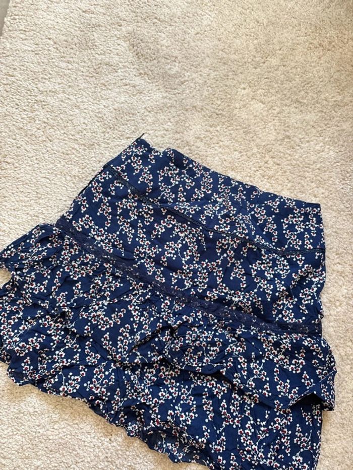 Jupe bleu marine à fleurs camaïeu taille 34 - photo numéro 6