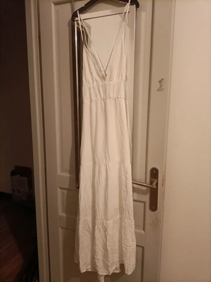 Robe dos nu