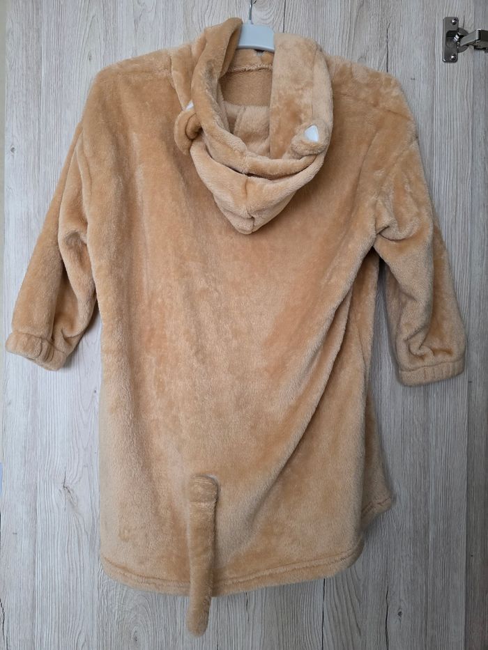 PONCHO À CAPUCHE OREILLES DISNEY THE LION KING TAILLE 7/8 ANS - photo numéro 3