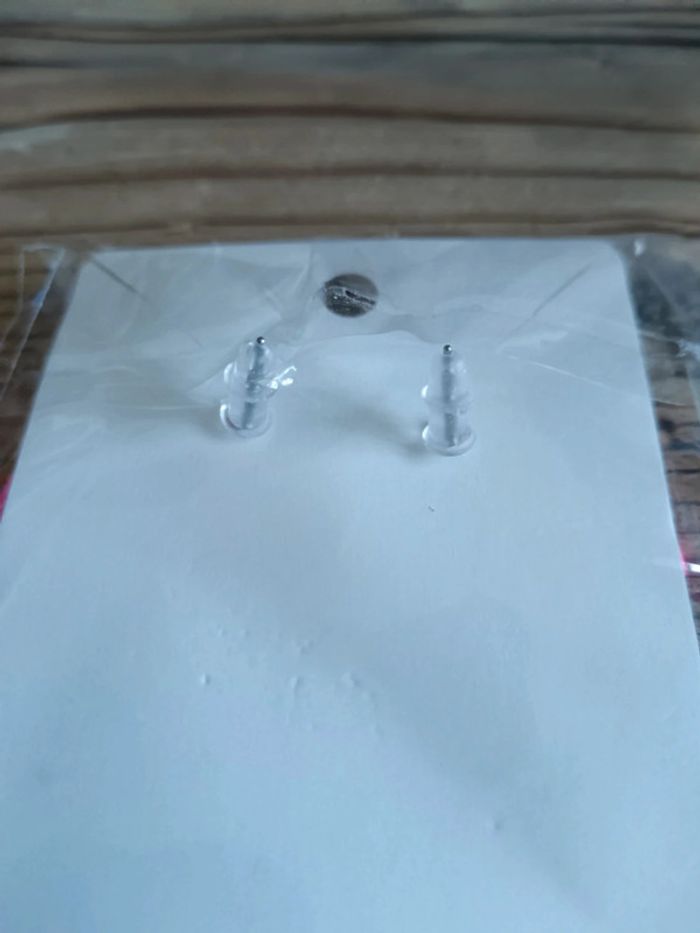 Boucle d'oreille cœur rose - photo numéro 2