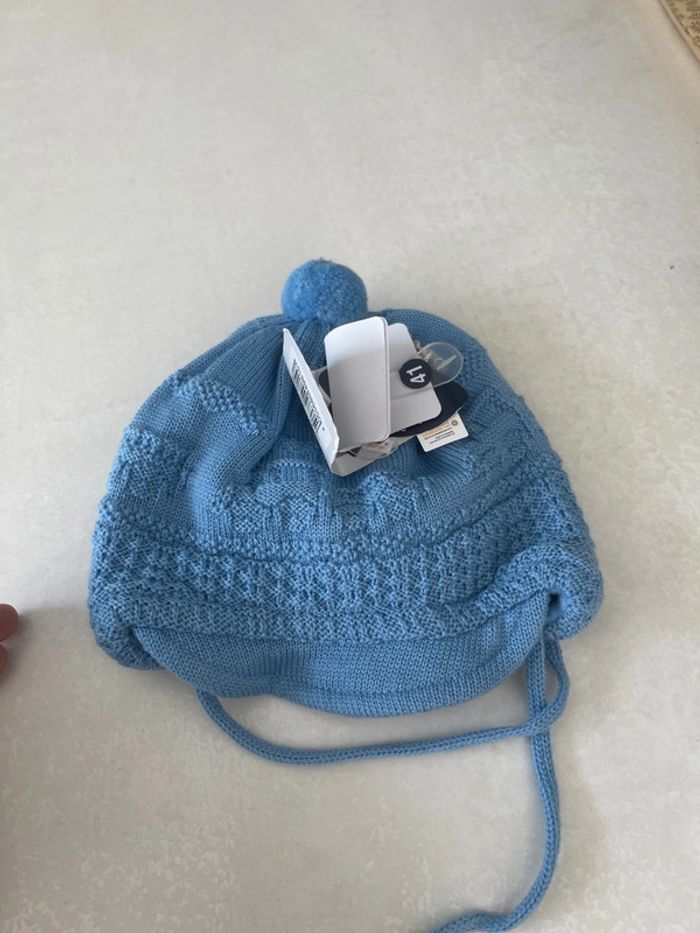 Bonnet - photo numéro 2