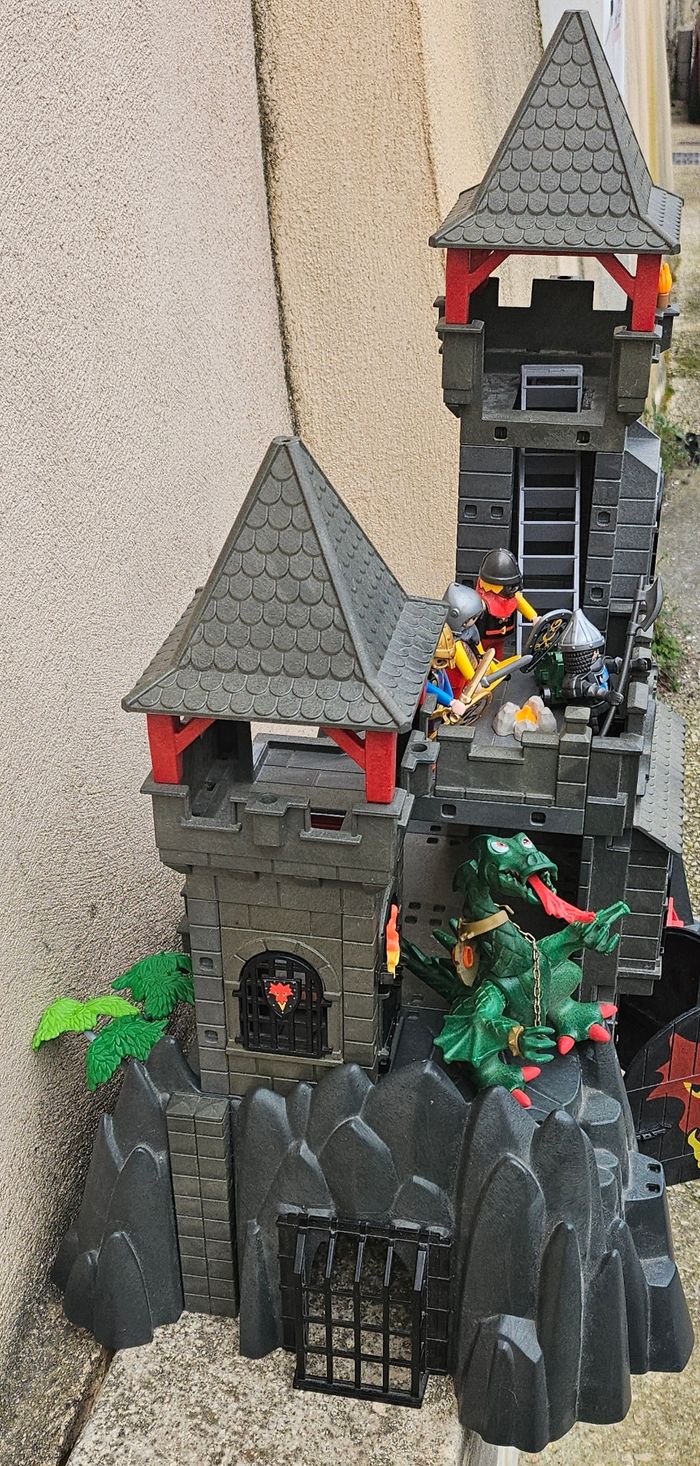 Châteaux playmobil chevalier - photo numéro 2