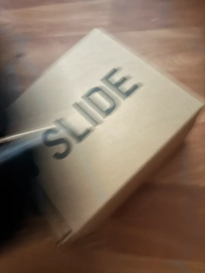 Adidas Yeezy slide - photo numéro 6