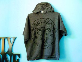 Pull Fille IKKS 10 ans chauve sourie sweat capuche gris TBE
