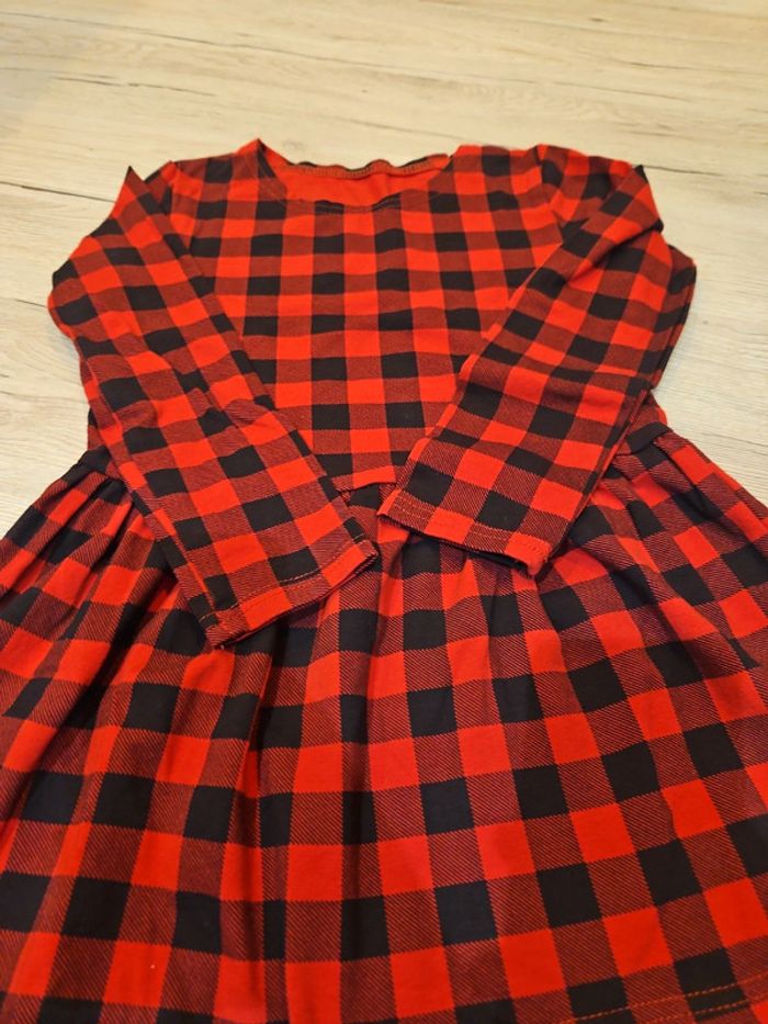 Robe à carreaux 7 ans - photo numéro 2