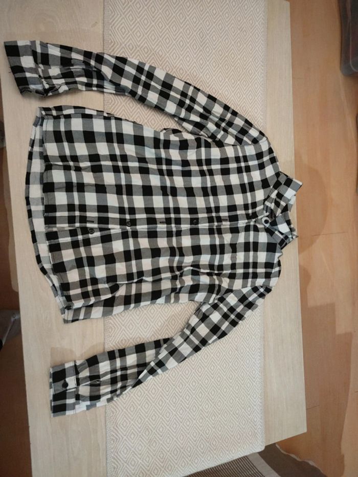 Chemise a carreaux noir blanc gemo 12 ans - photo numéro 2
