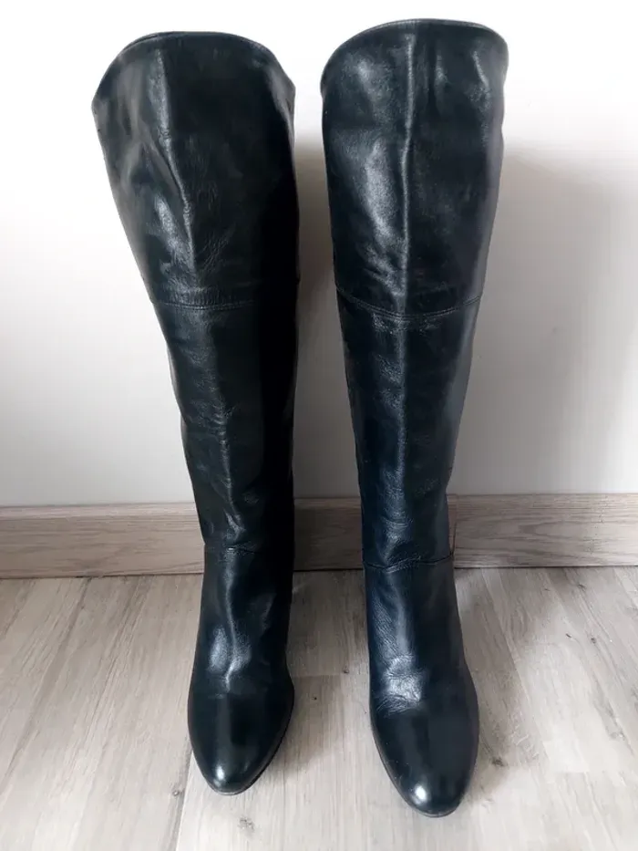👢Bottes en cuir noir - excellent état ! 👢 - photo numéro 3