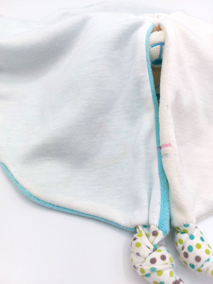 Doudou plat rond chien beige bleu écru GIPSY smile fleur étoile rouge pois - photo numéro 4