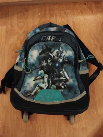 Cartable enfant ecole lémentaire ou collège
