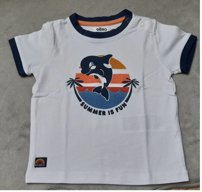tee-shirt gémo "dauphin" 6 mois neuf sans étiquette