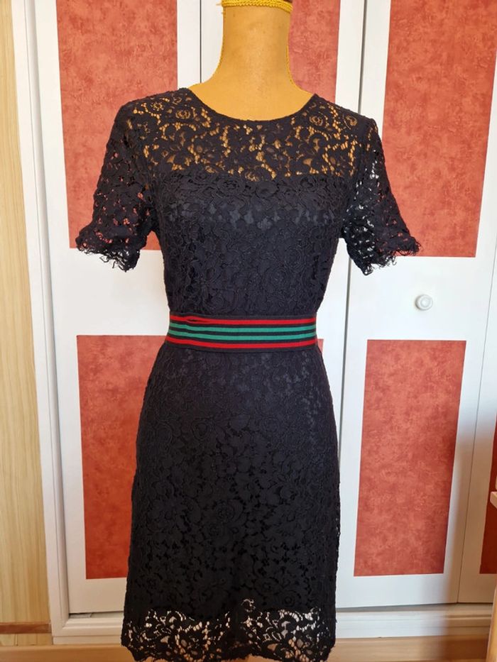 Robe dentelle