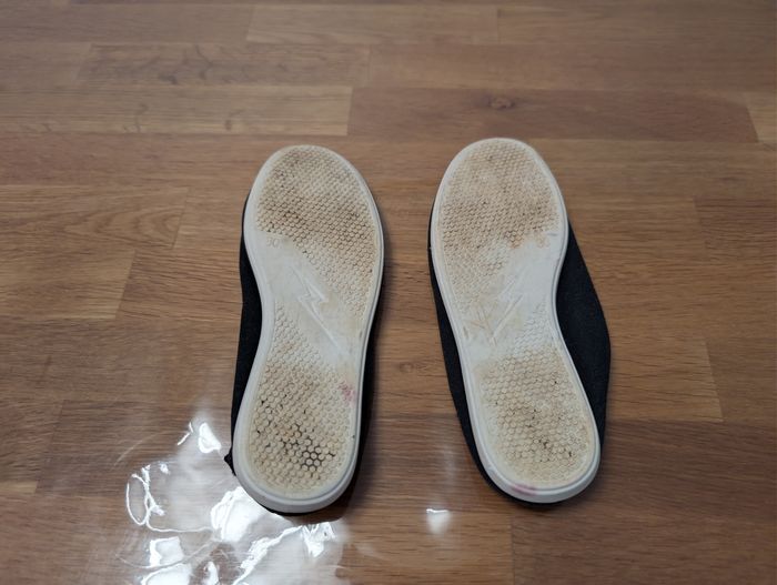 Chaussons de gym unisexe pointure 30 - photo numéro 8