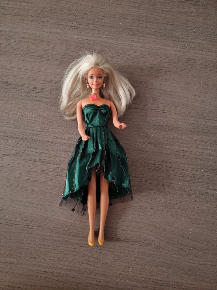 Barbie cheveux court - photo numéro 2