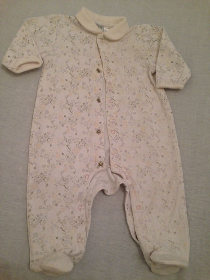 Dors bien blanc avec impression motifs pastels