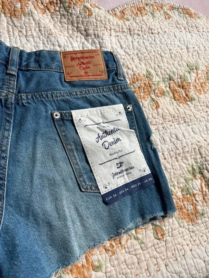Short stradivarius neuf avec étiquette taille 36 - photo numéro 7