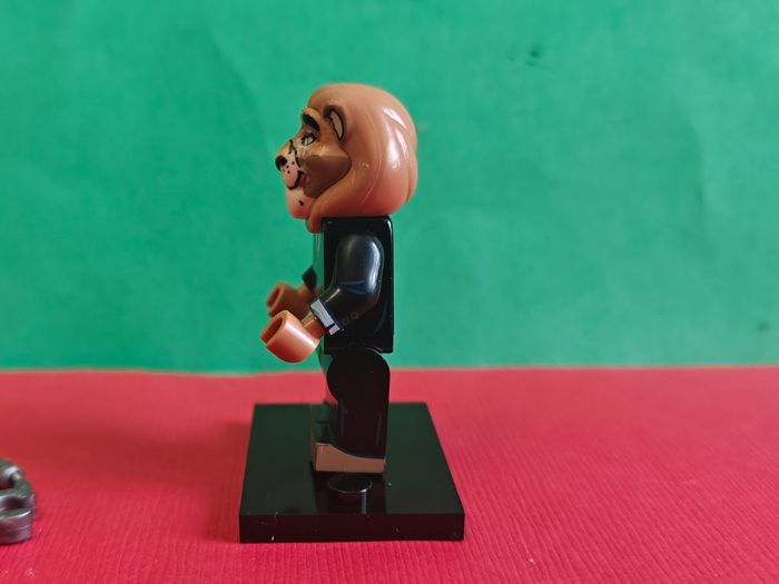 Leodore Lionheart Zootopie 2 + socle - Figurine Compatible Lego
- photo numéro 3