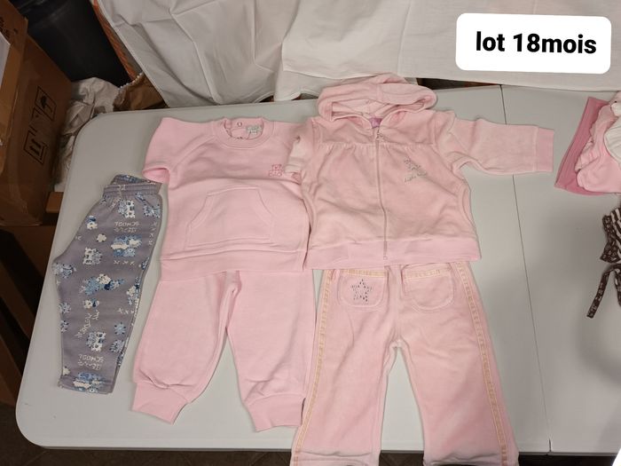 Lot joggings  survêtements